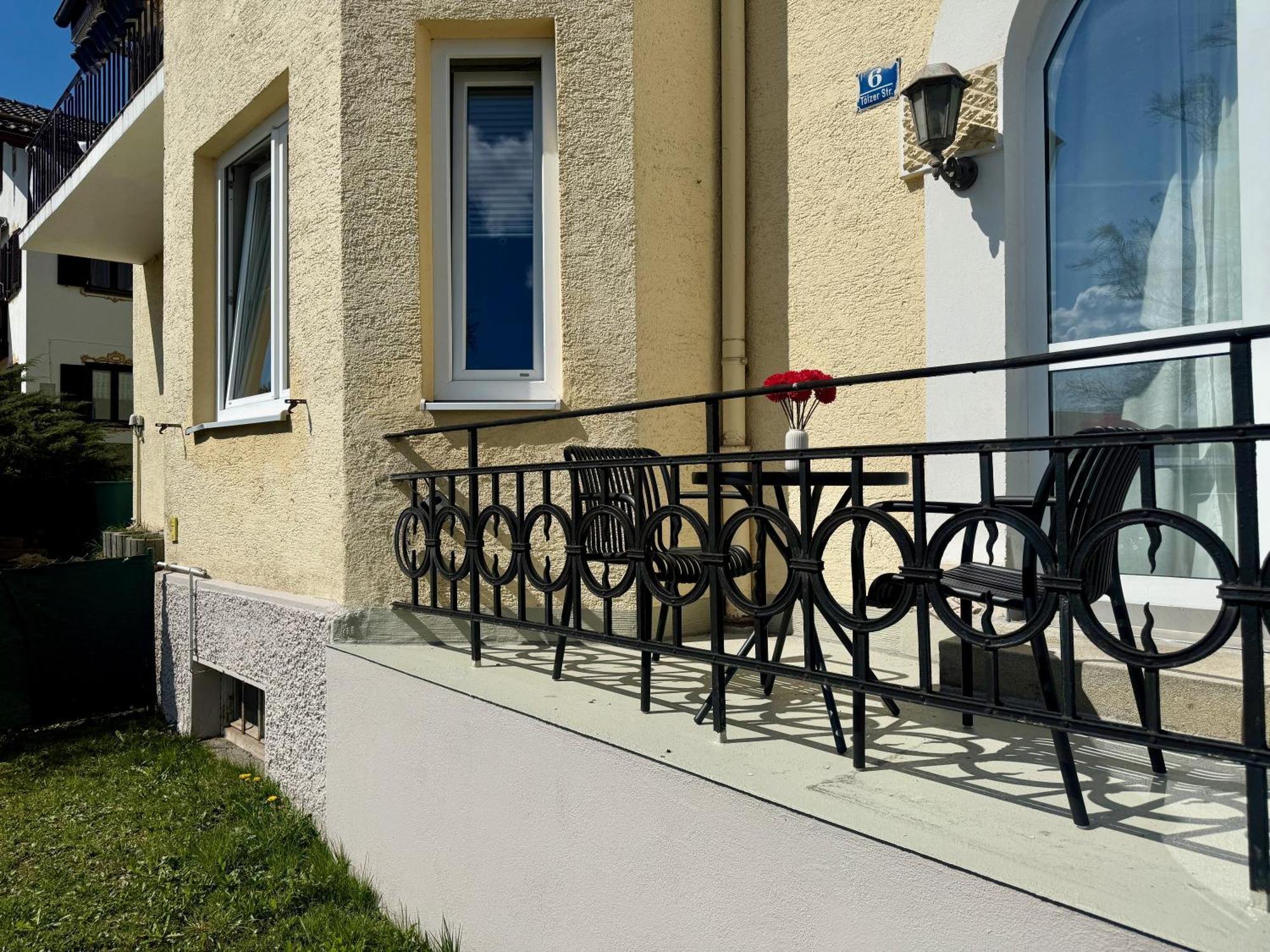 Liebelei Miesbach - Boutique-Apartment Mit Terrasse Im Zentrum Екстер'єр фото
