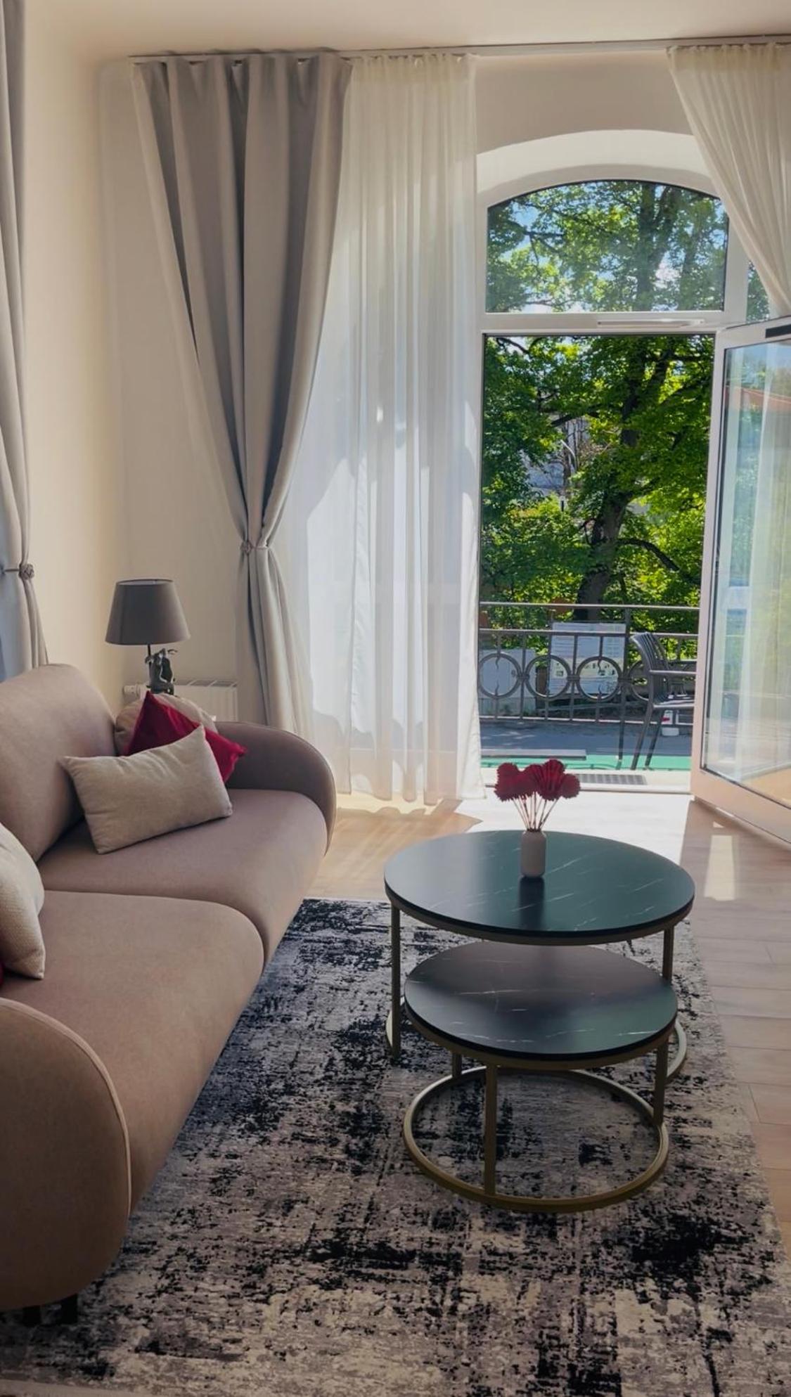 Liebelei Miesbach - Boutique-Apartment Mit Terrasse Im Zentrum Екстер'єр фото